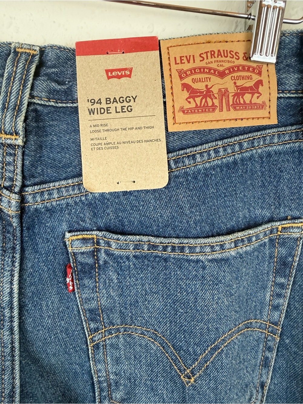 Levi’s ‘94 Baggy Wide Leg Women’s Relaxed Fit Blue Jeans Sz 28 NWT - Picture 9 of 14